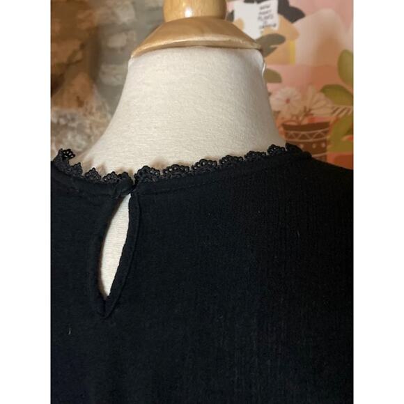 Black Floral Embroidered Blouse - Starrs on Mercer - Size S - Picture 6 of 8